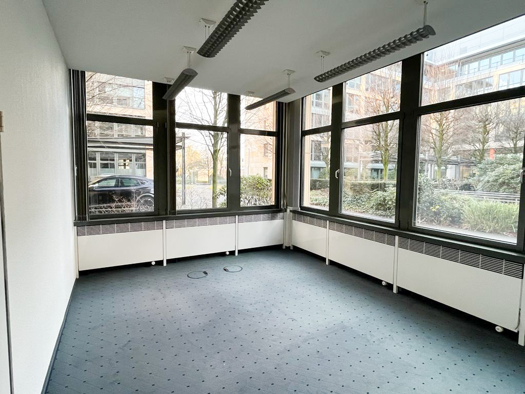 Büro 1