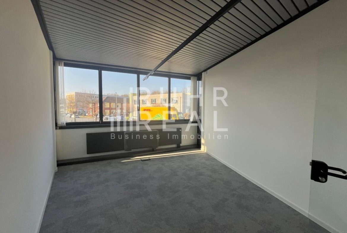 Büro EG