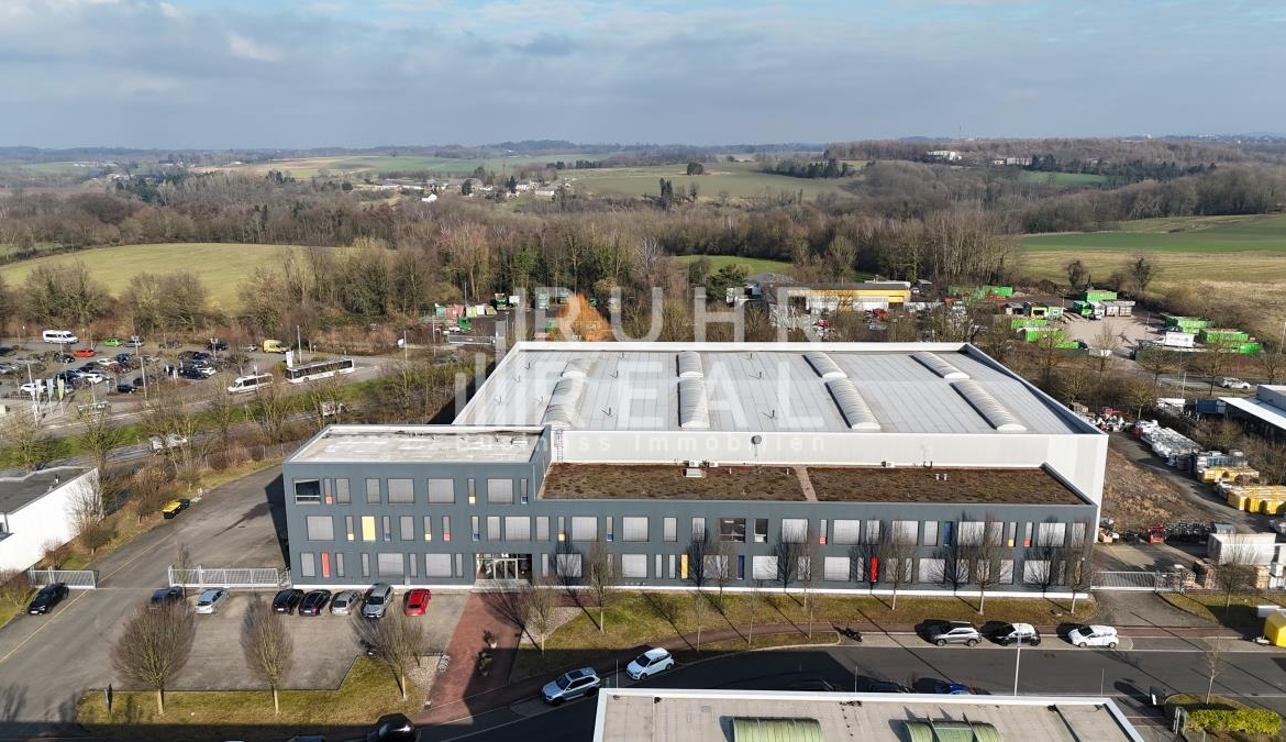 Drohnenaufnahme Bürogebäude