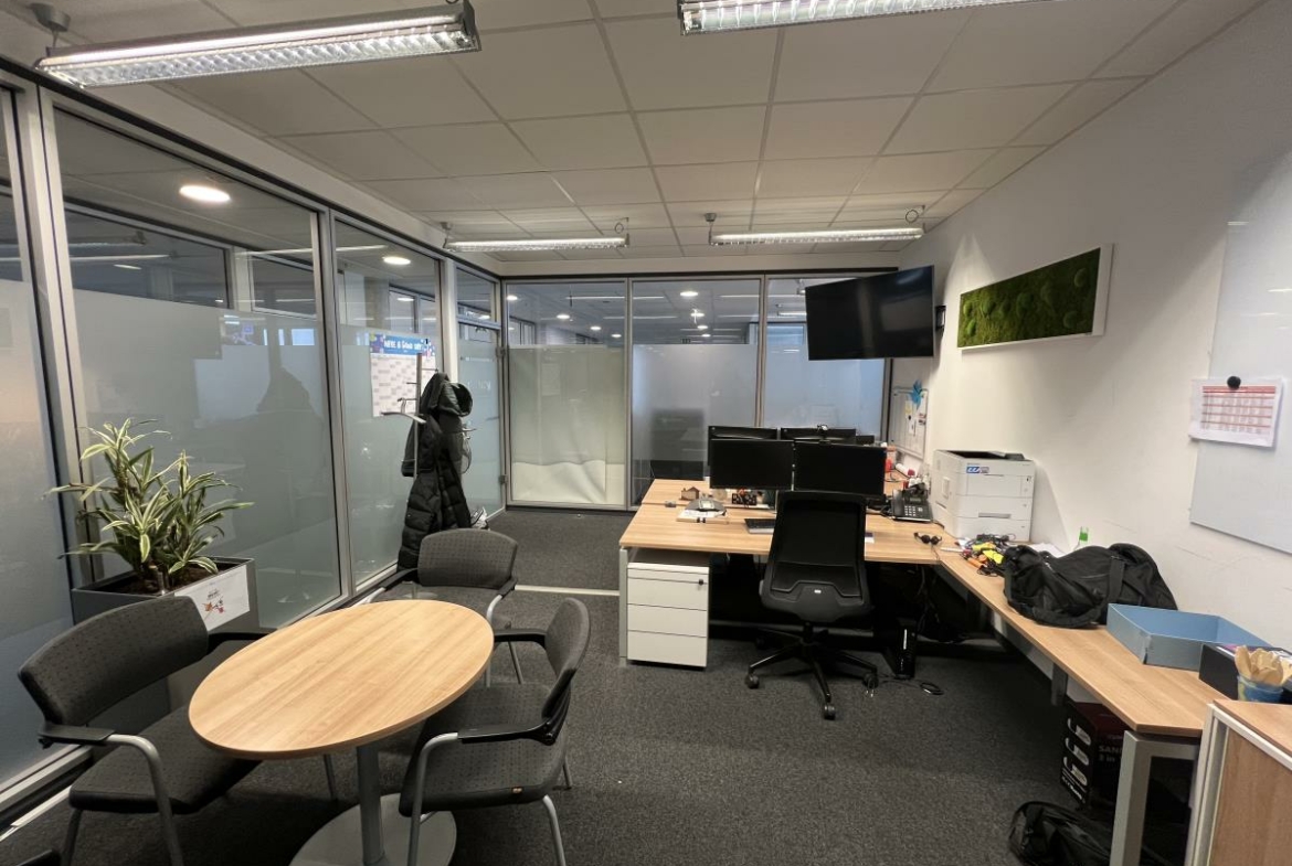 Doppelbüro
