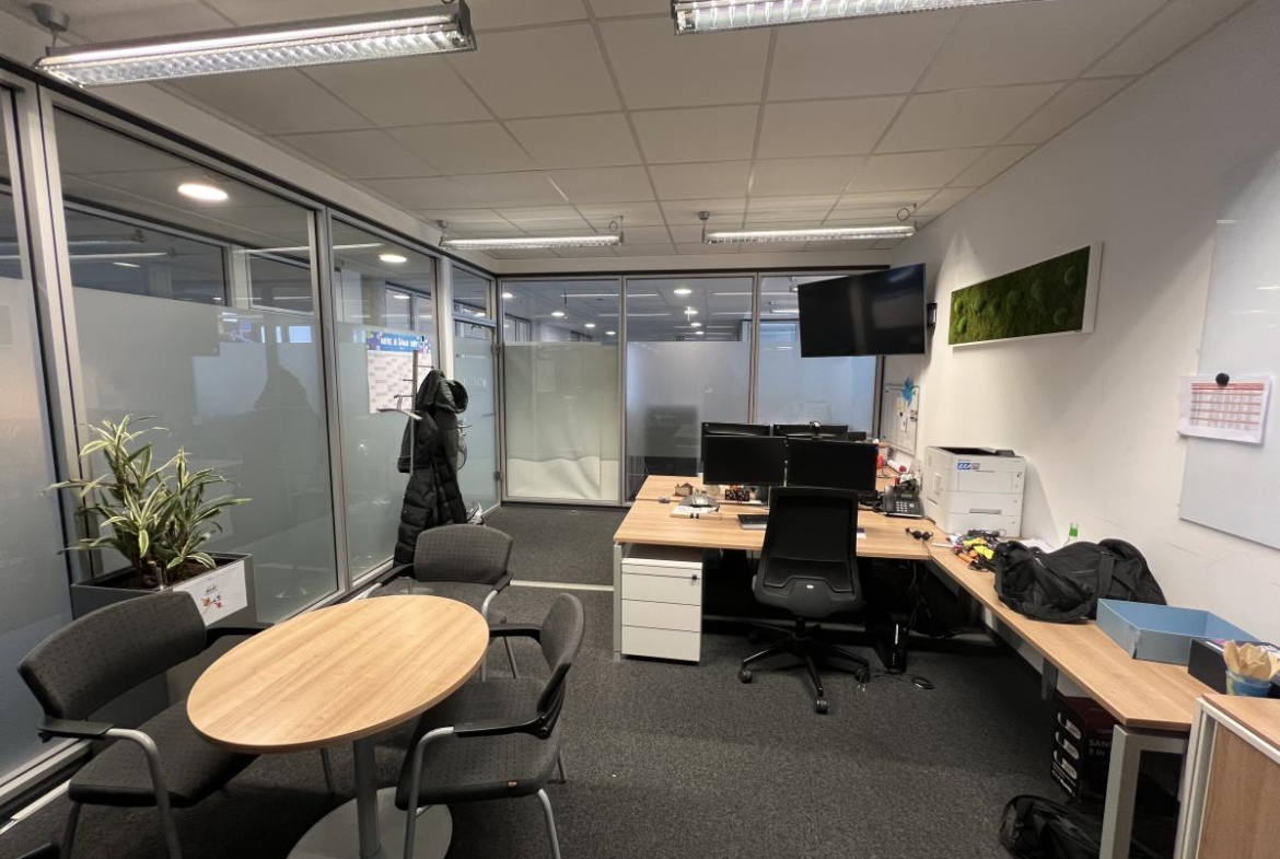 Doppelbüro