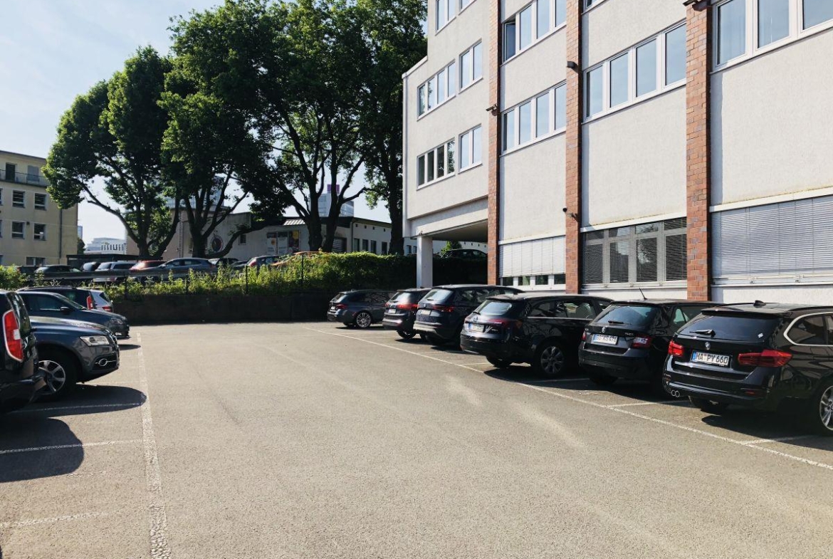 Aureichend Stellplätze