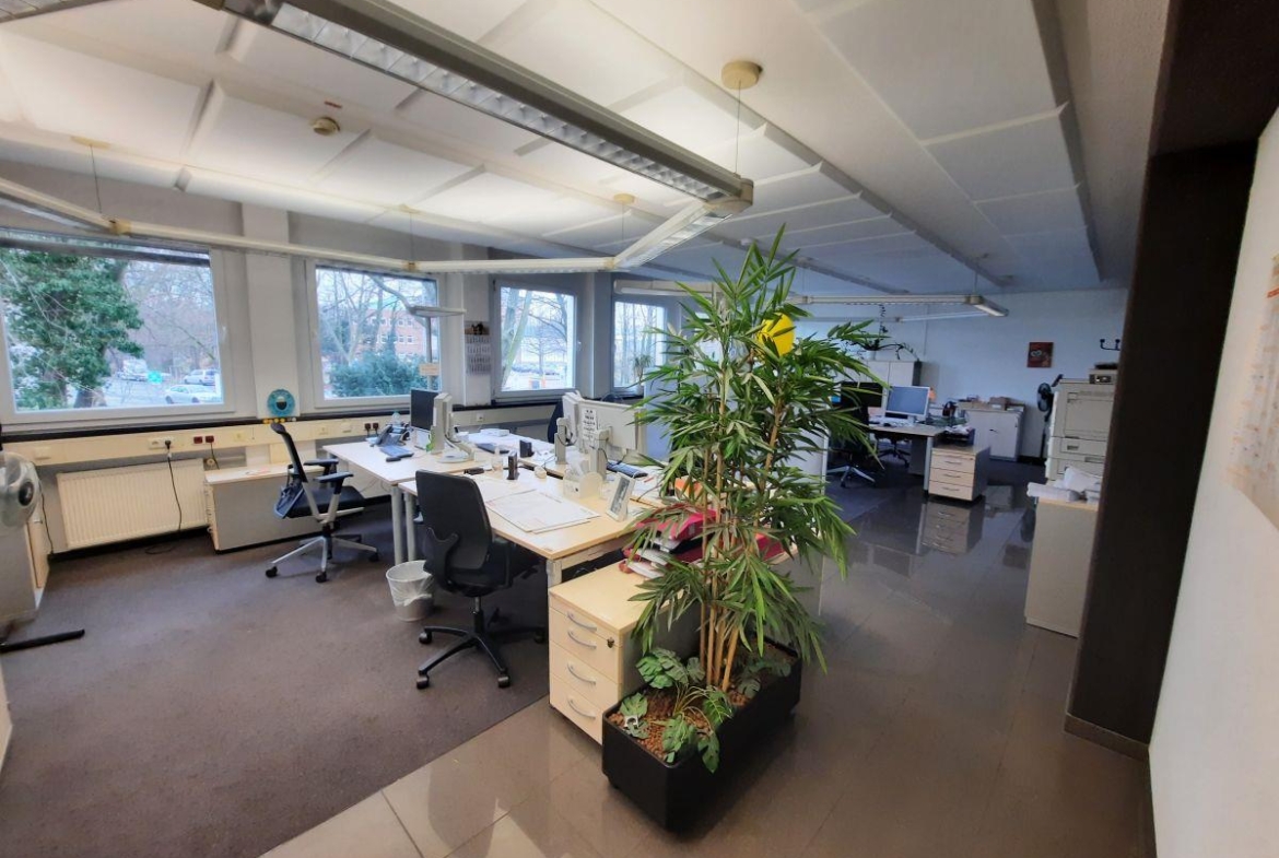 Büro 1