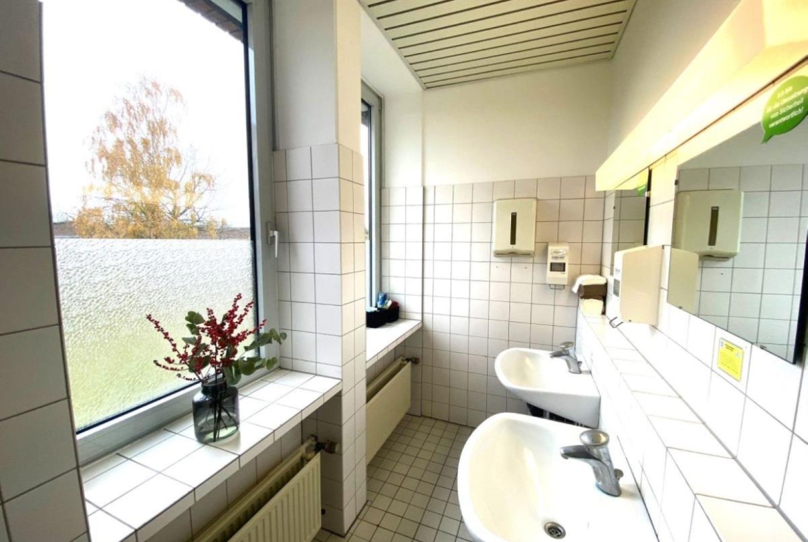 Innenansicht: Sanitäranlagen