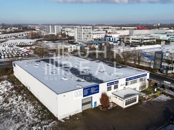 Lagerhalle mit Showroom