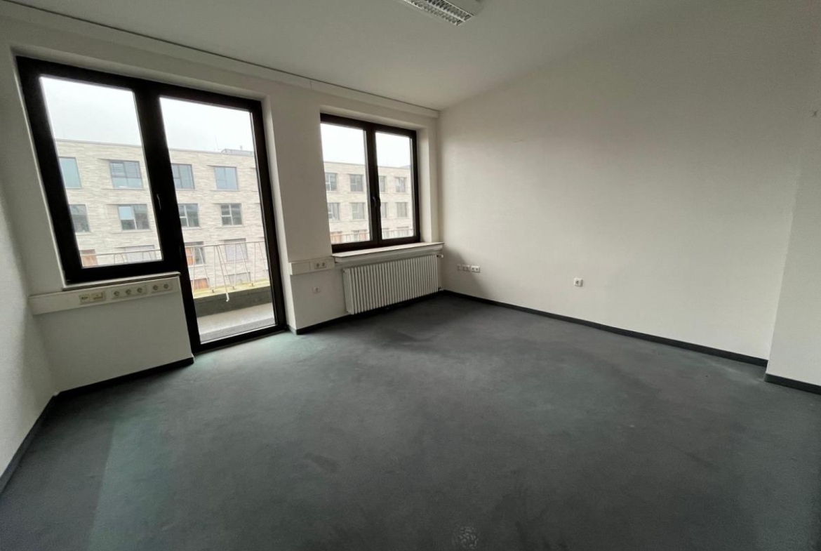 Büro mit Balkon