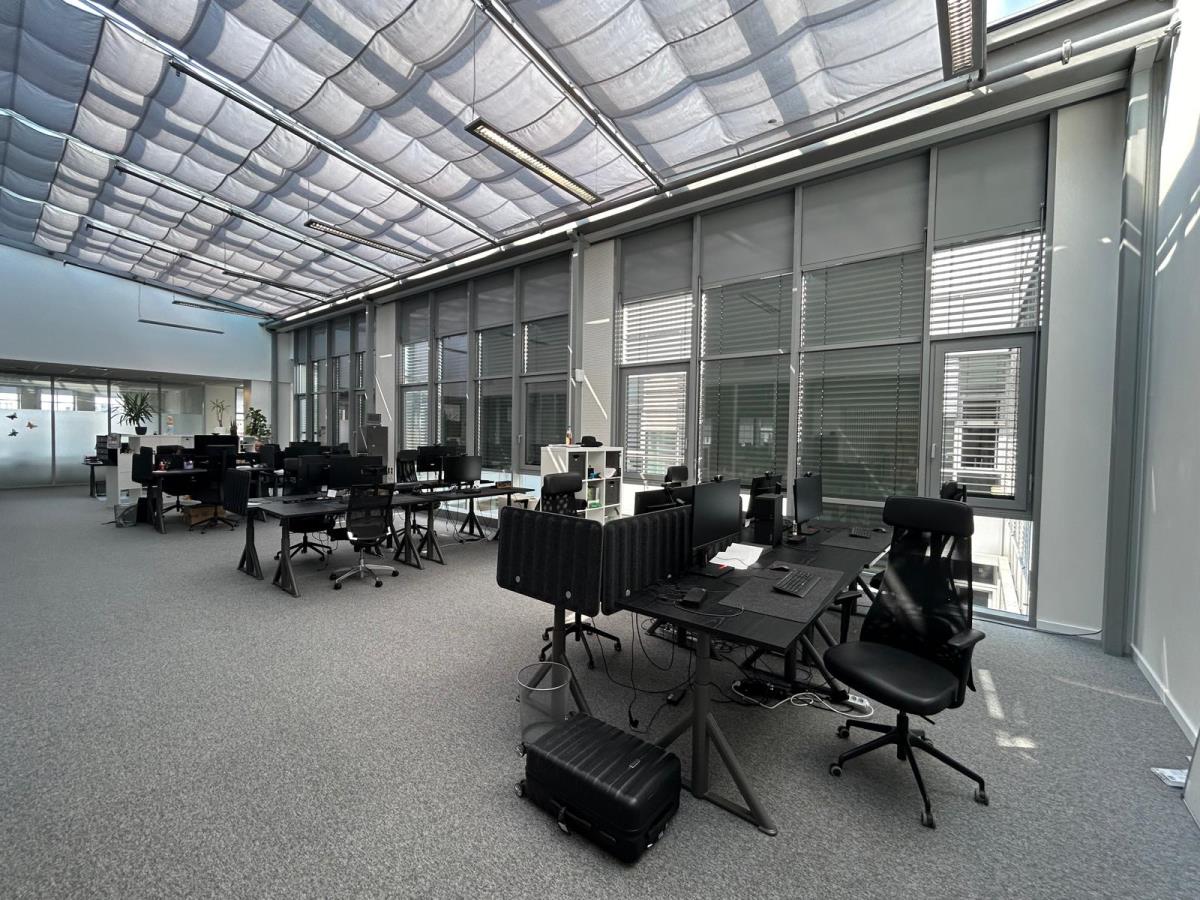 Open Space mit Glasdach