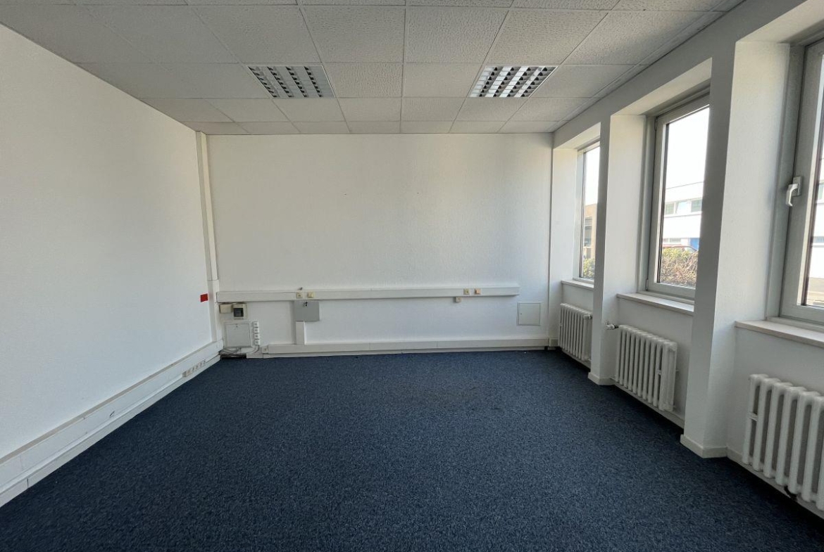 Büro EG