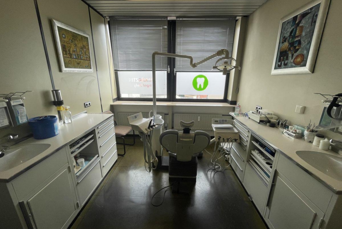Behandlung / Büro