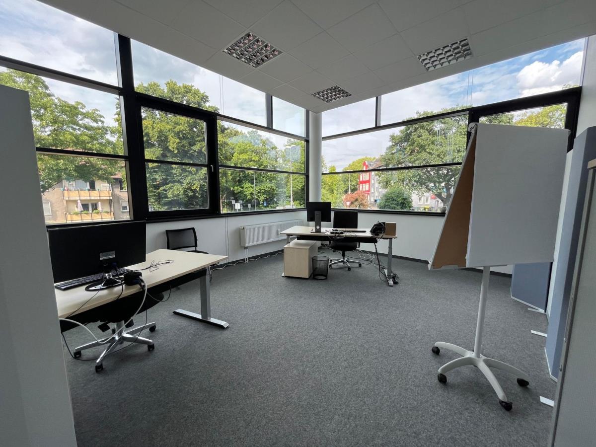 Eckbüro