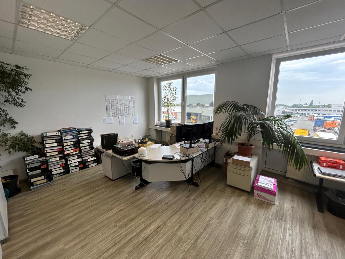Büroansicht Büroansicht