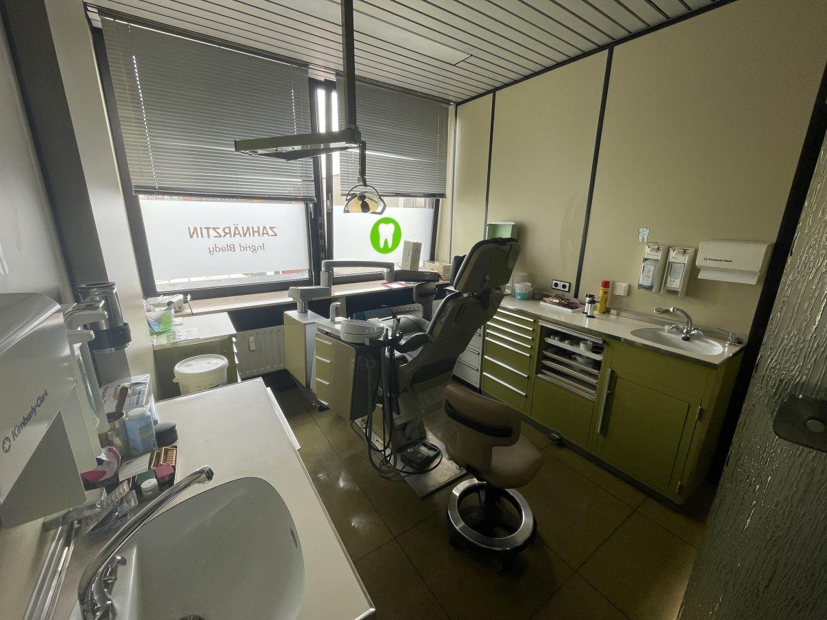 Behandlung Büro