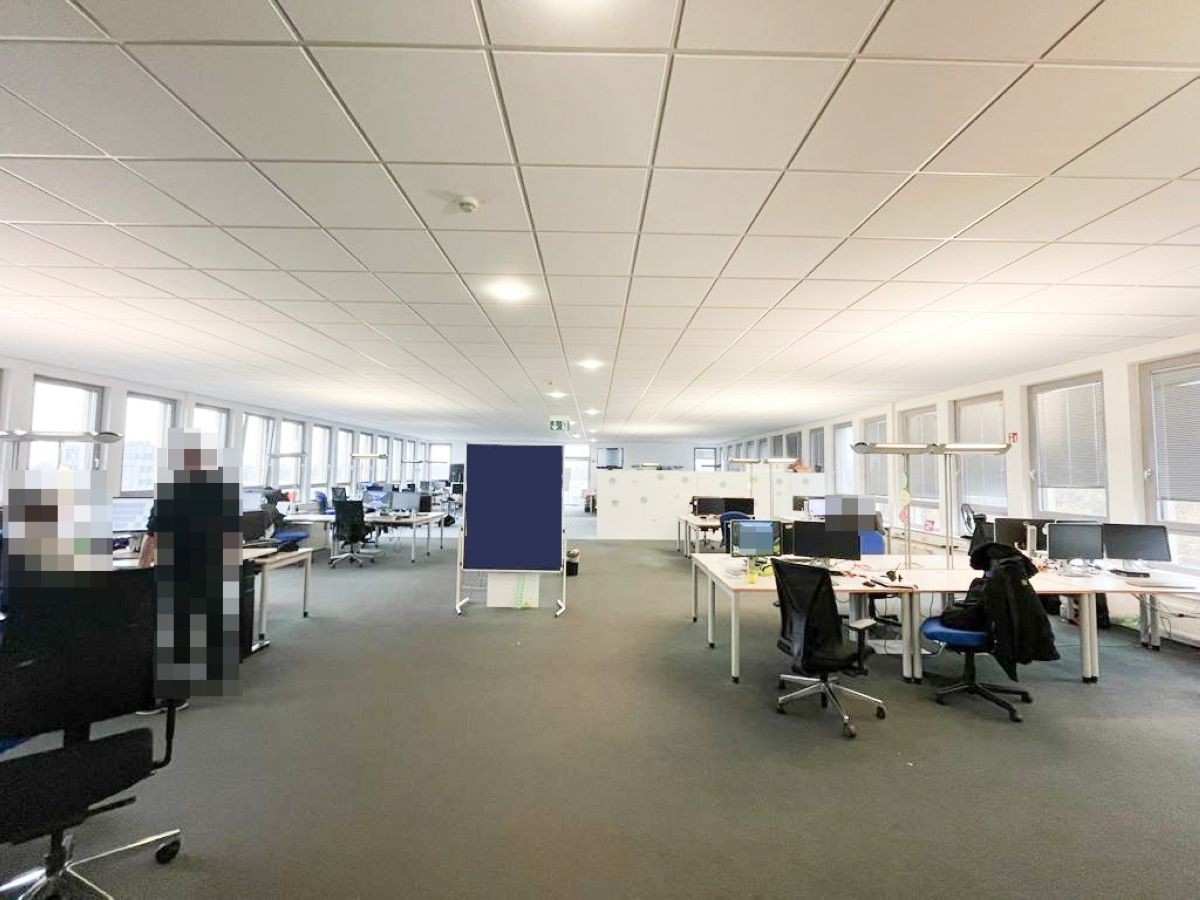 Open Space (2) Open Space (2)