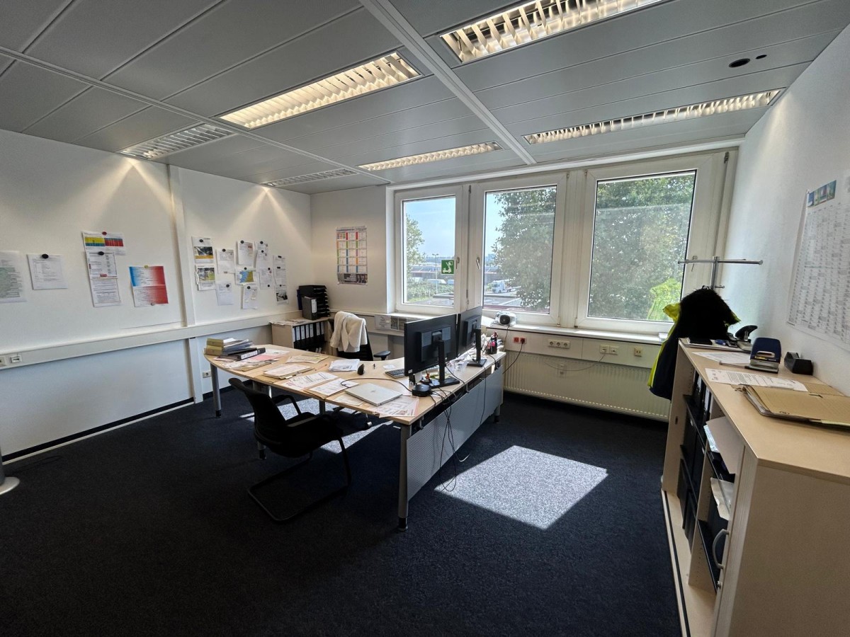 Eckbüroansicht Eckbüroansicht