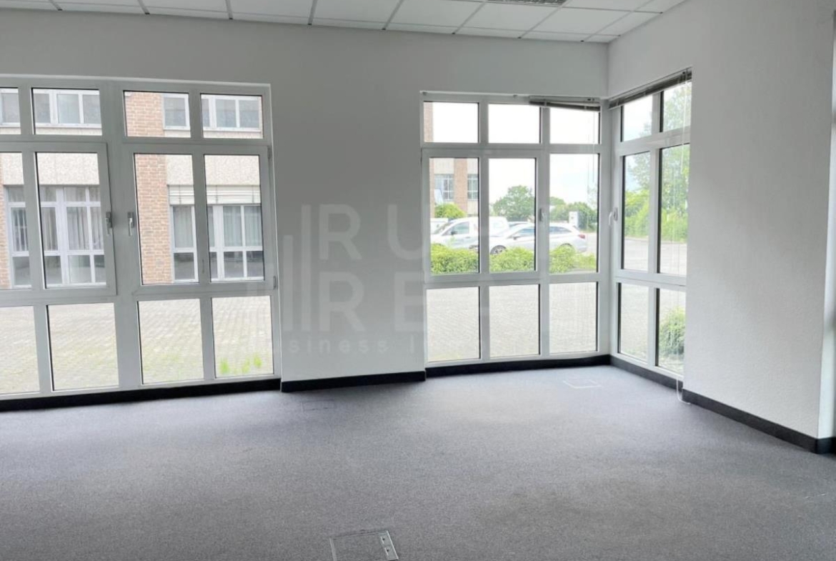 Büro EG