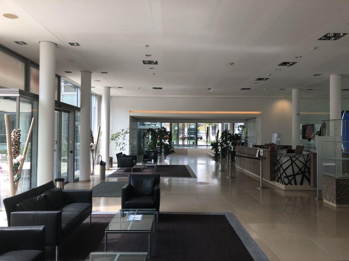 Foyer Foyer