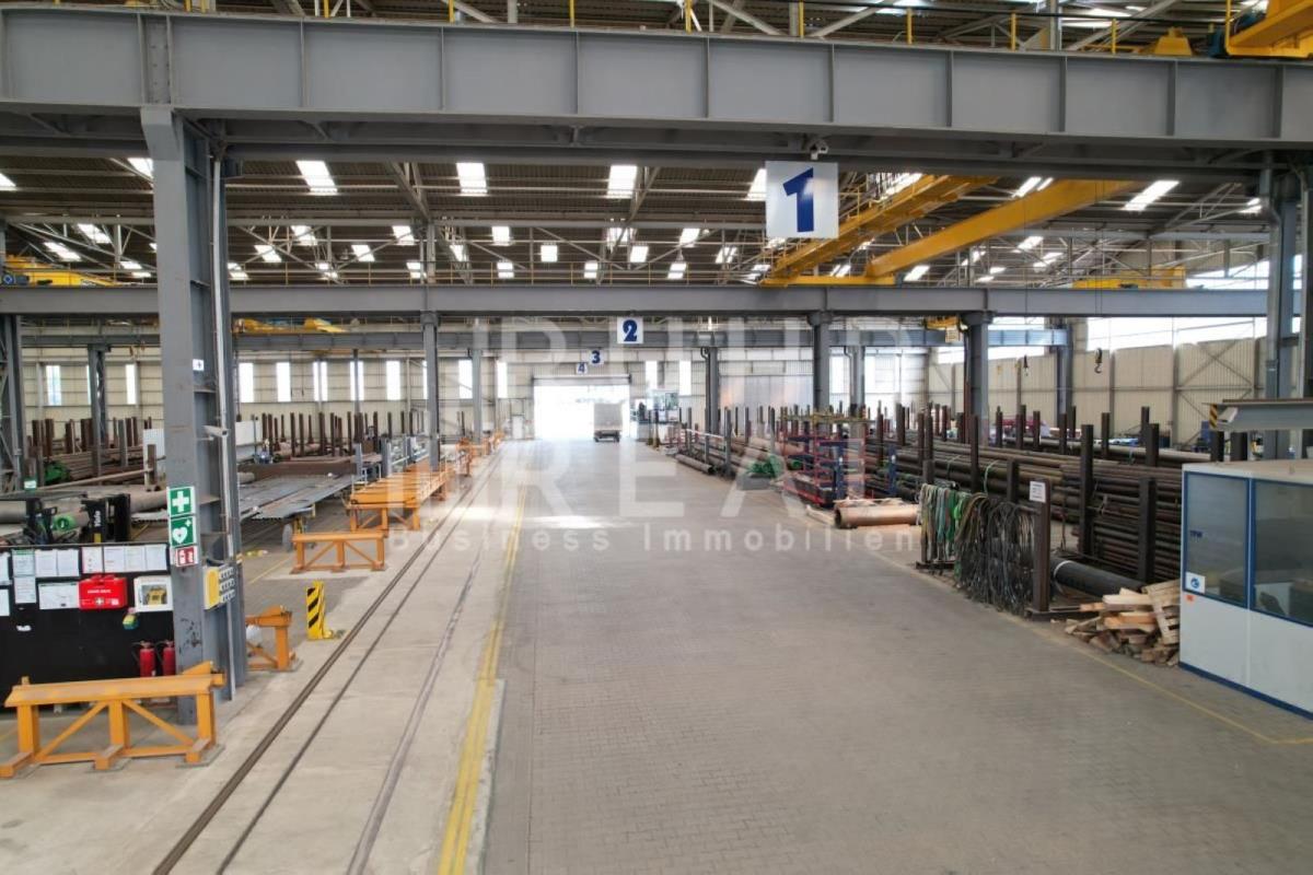 Halle LKW Straße Halle LKW Straße