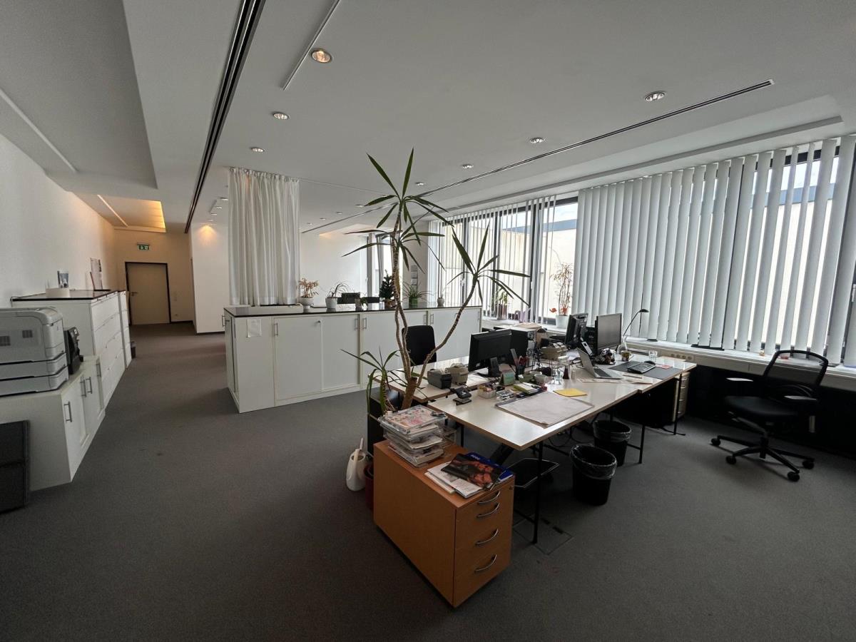 Ansicht Großraumbüro Ansicht Großraumbüro
