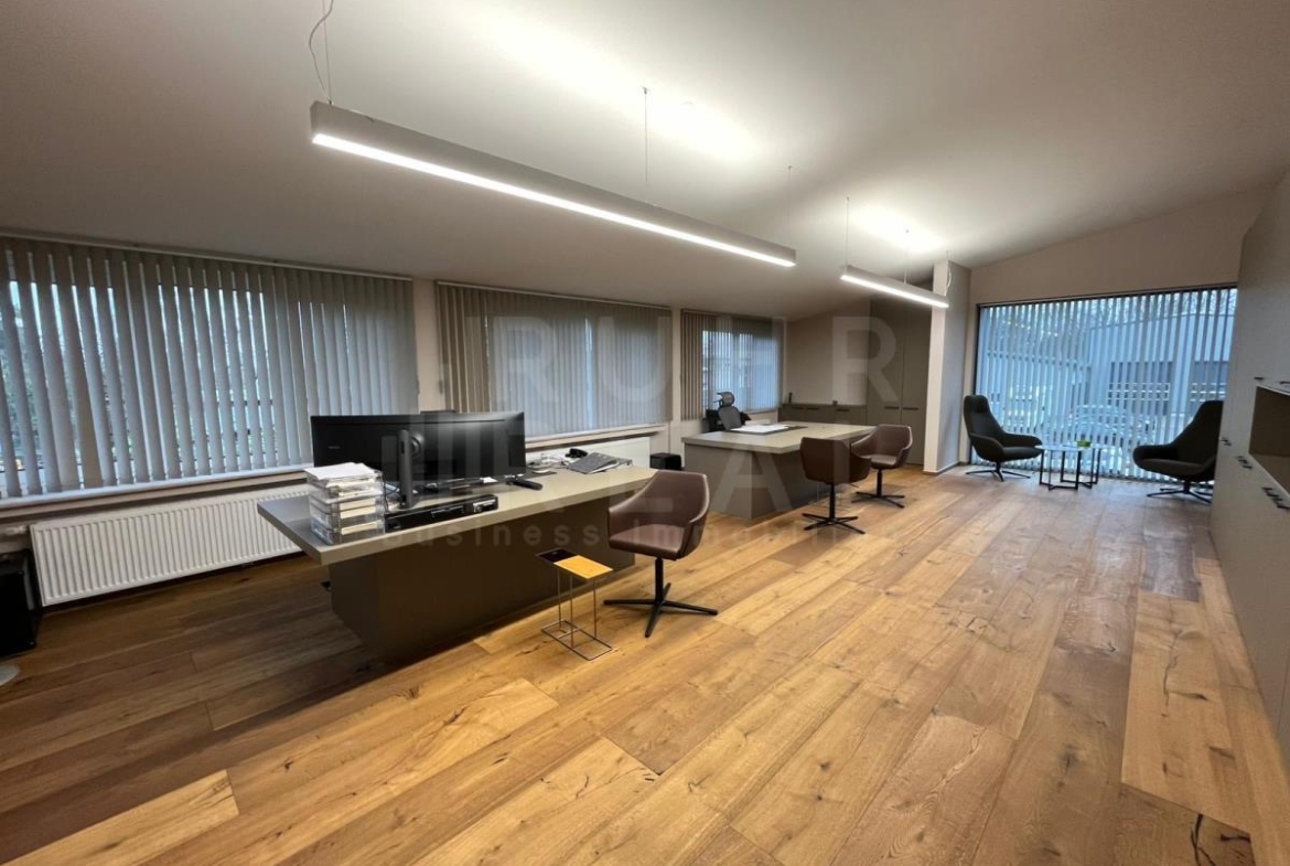 Büro- & Sozialflächen