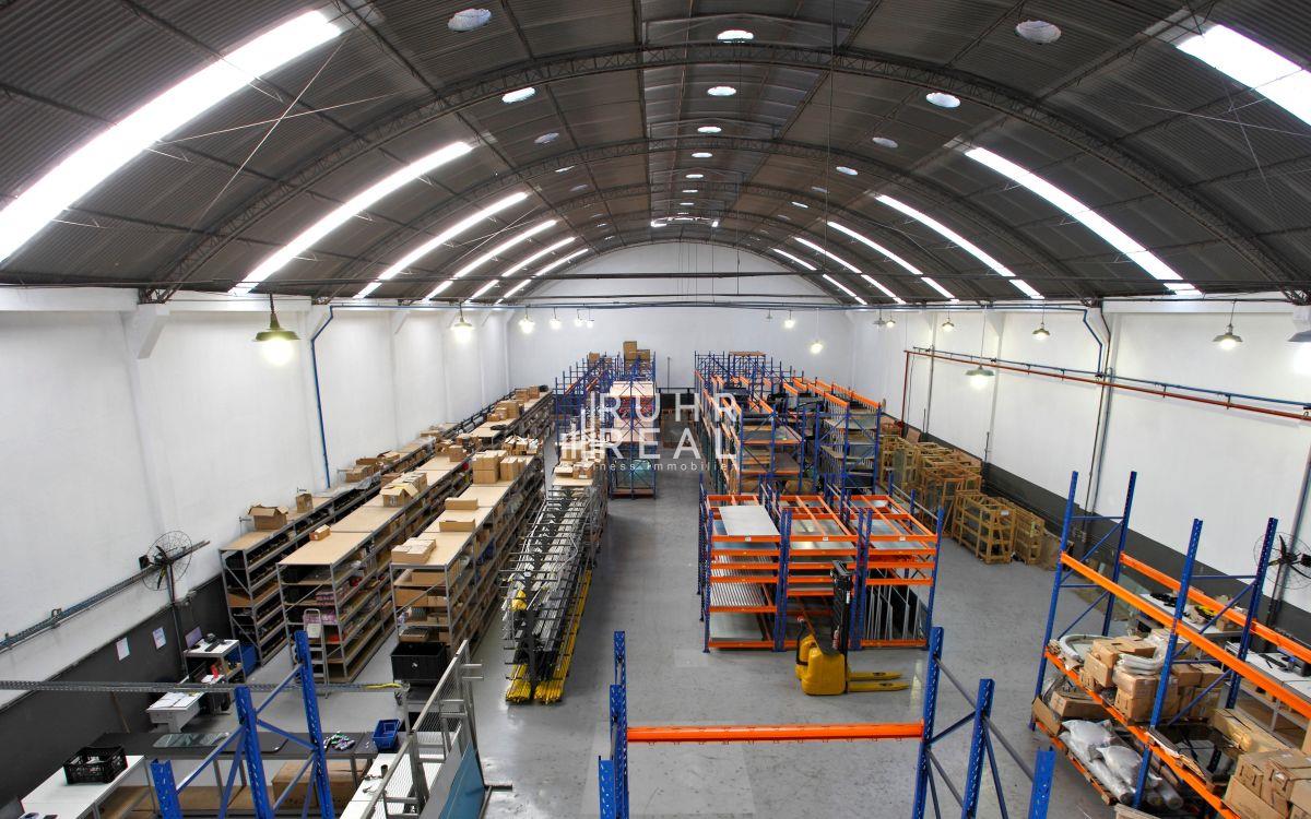 Hallenfläche Hallenfläche