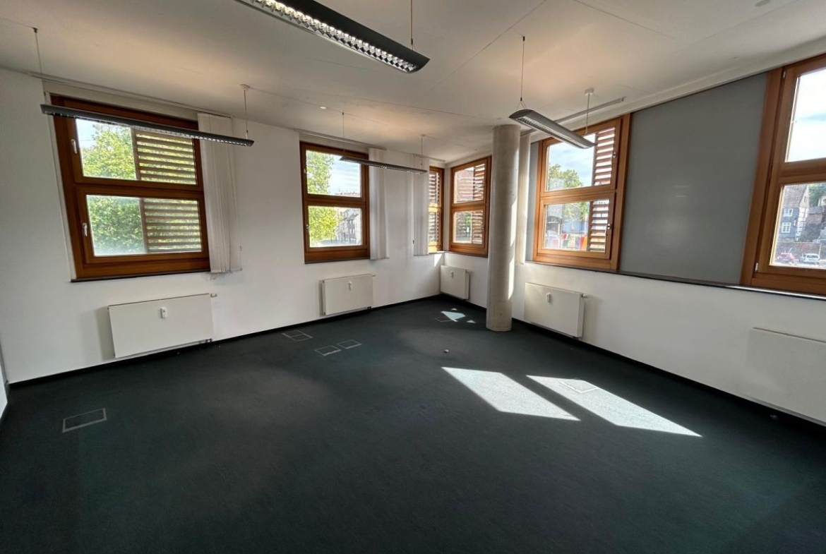 Eckbüro