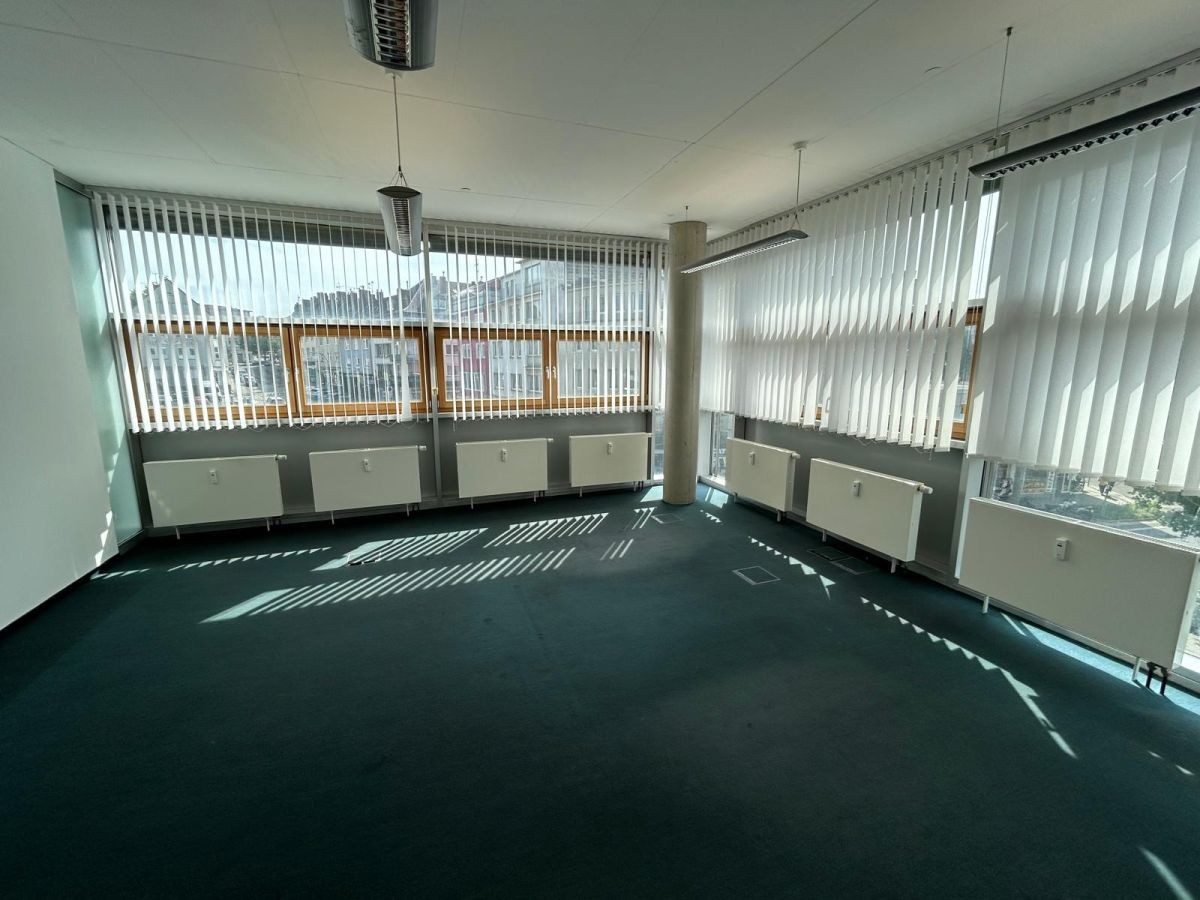 Ansicht Eckbüro Ansicht Eckbüro