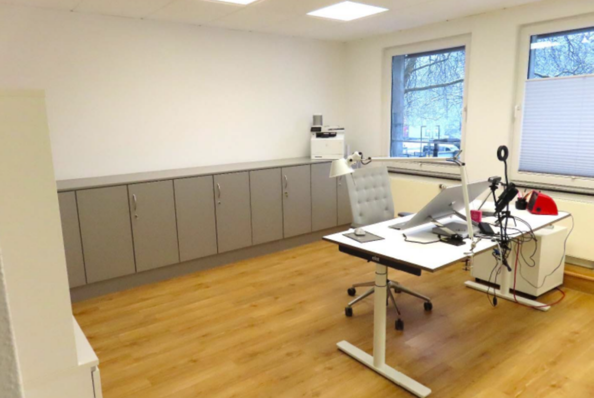 Büro 1