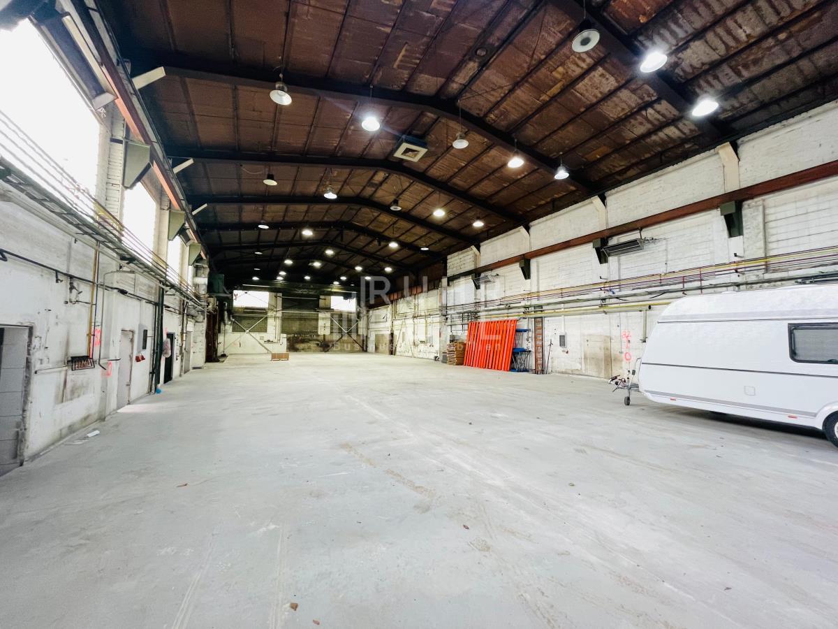 Halle Innen Halle Innen