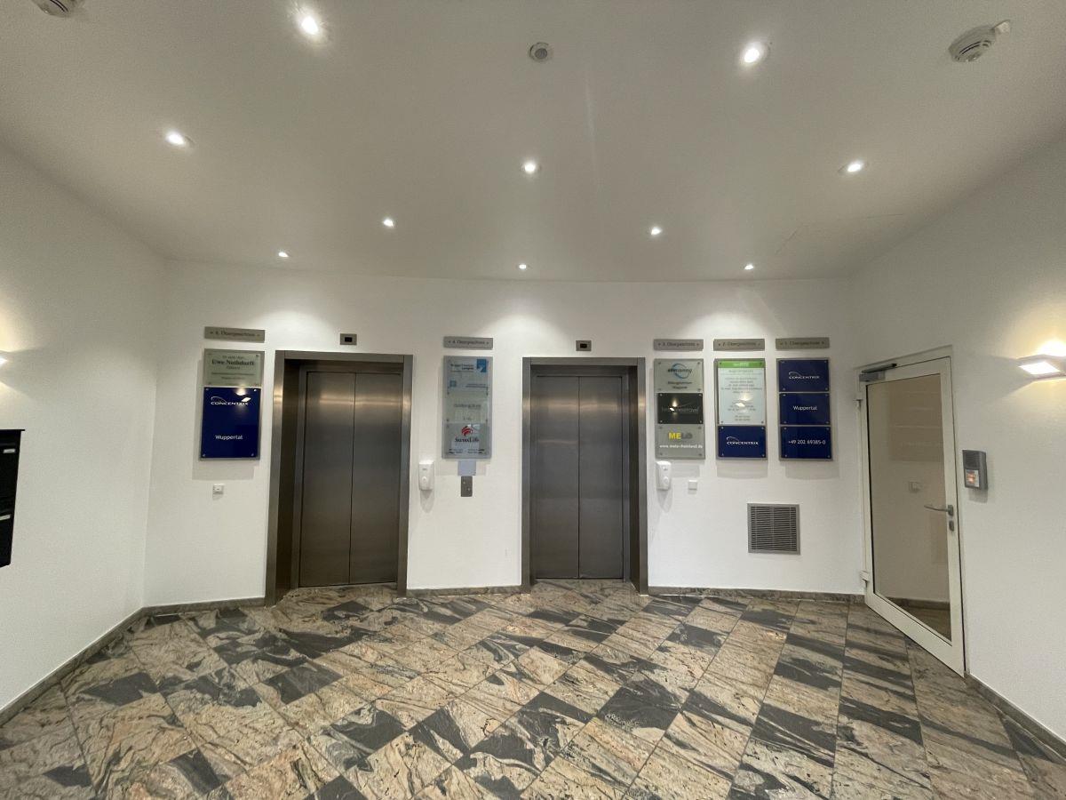 Zugang Büroflächen Zugang Büroflächen