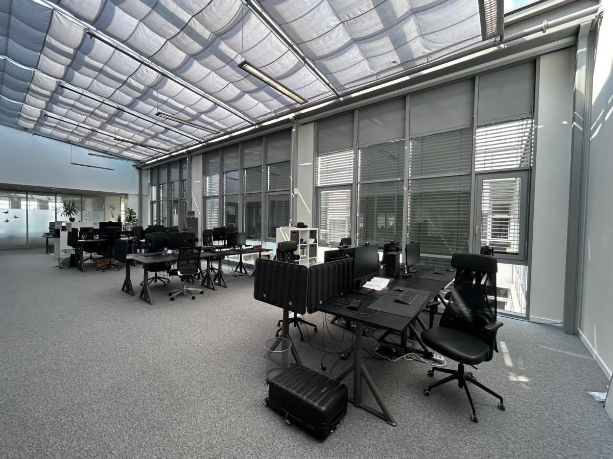 Open Space mit Glasdach Open Space mit Glasdach