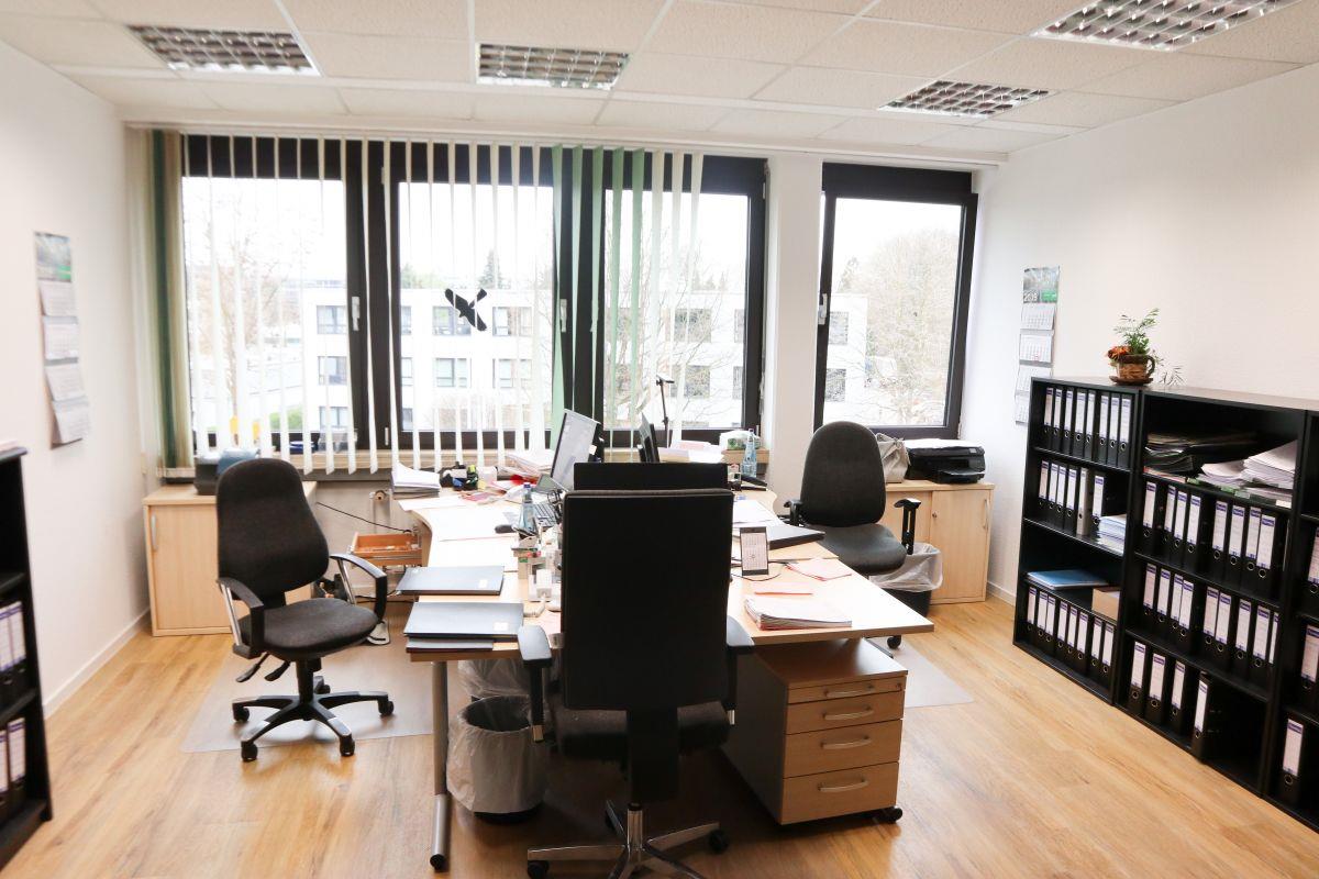 Helles Büro Helles Büro