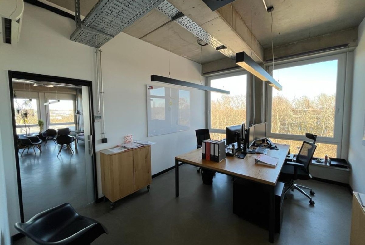 Doppelbüro