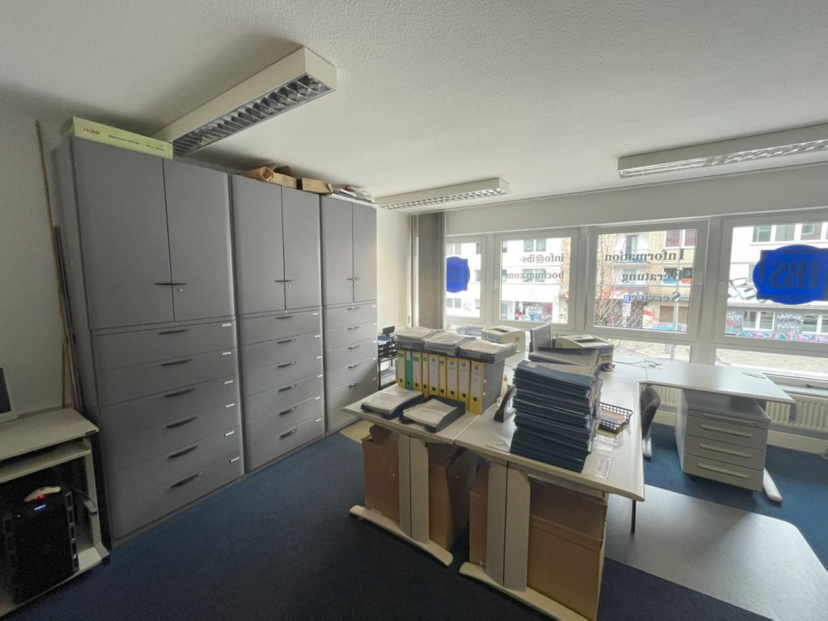 Büro (1) Büro (1)