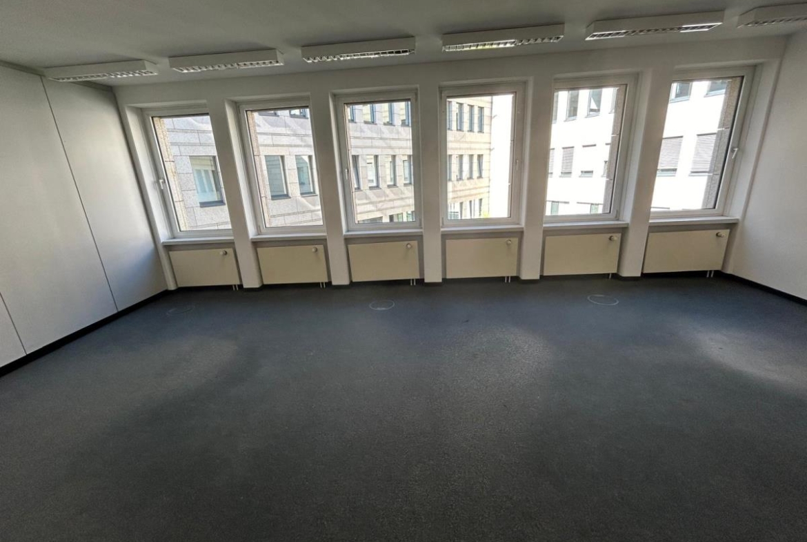 Dreierbüro