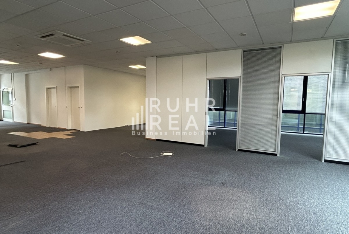 Büro 1