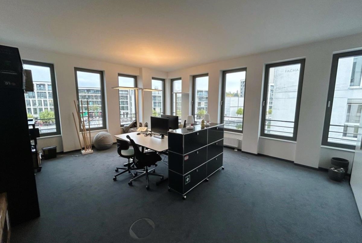 Doppelbüro