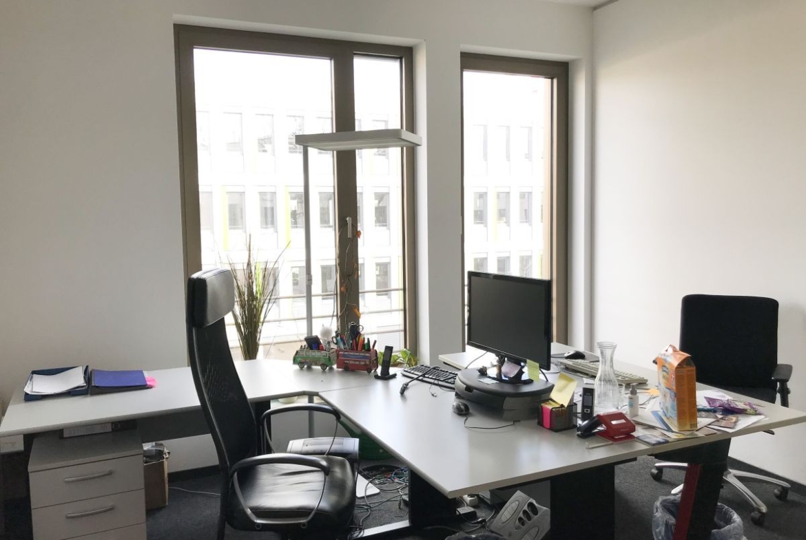 Büro 1
