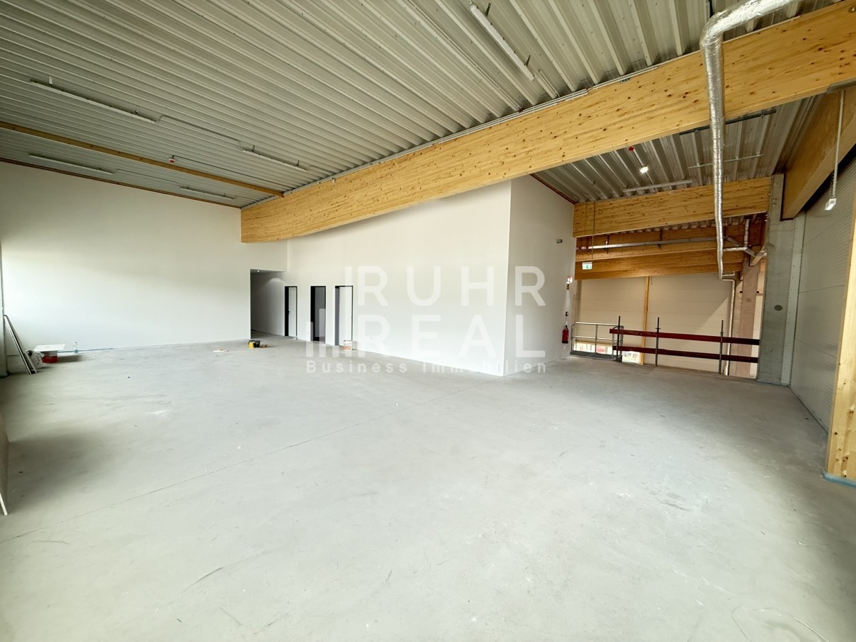 Innenansicht Mezzanine/Büro Innenansicht Mezzanine/Büro