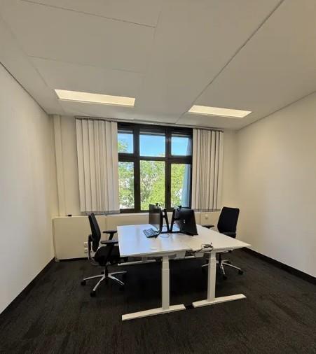 Doppelbüro